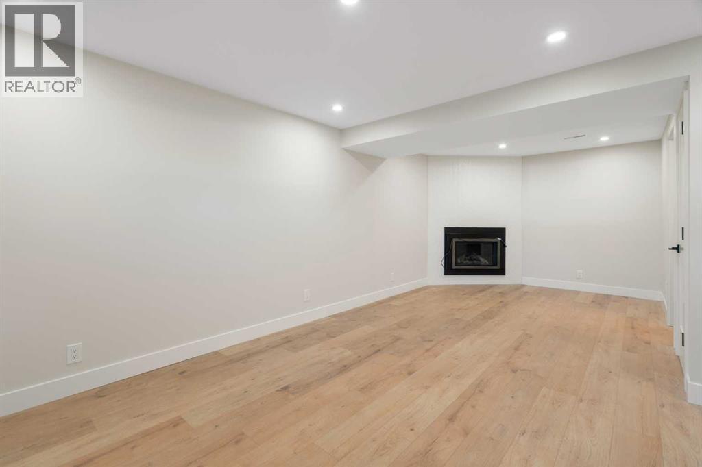 
          45 Alpine Crescent Southeast
            <br/>
            <span>Airdrie</span>
            , 
            <span>AB</span>
             <span>T4B1K9</span>
         - Photo 30