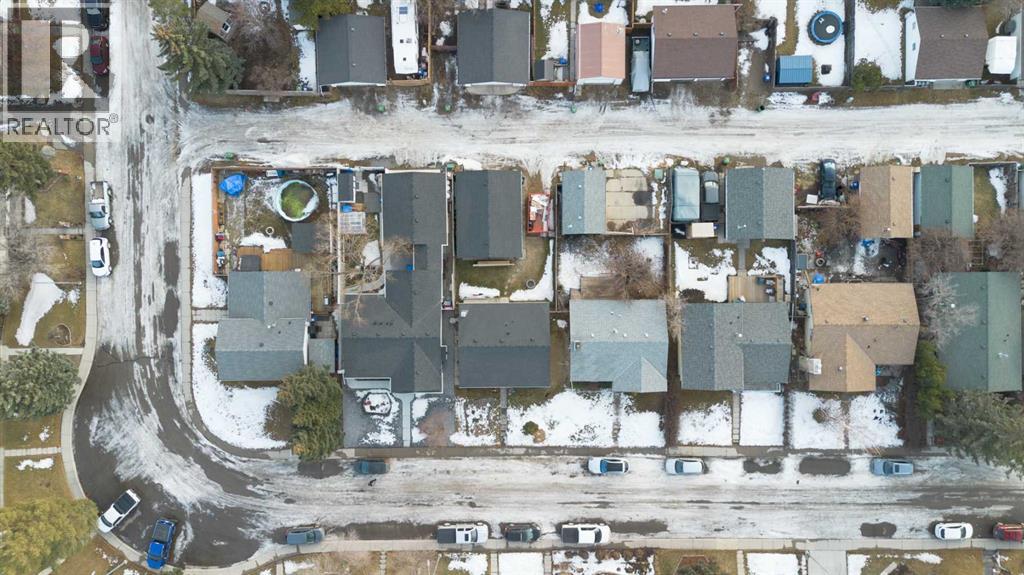 
          45 Alpine Crescent Southeast
            <br/>
            <span>Airdrie</span>
            , 
            <span>AB</span>
             <span>T4B1K9</span>
         - Photo 48