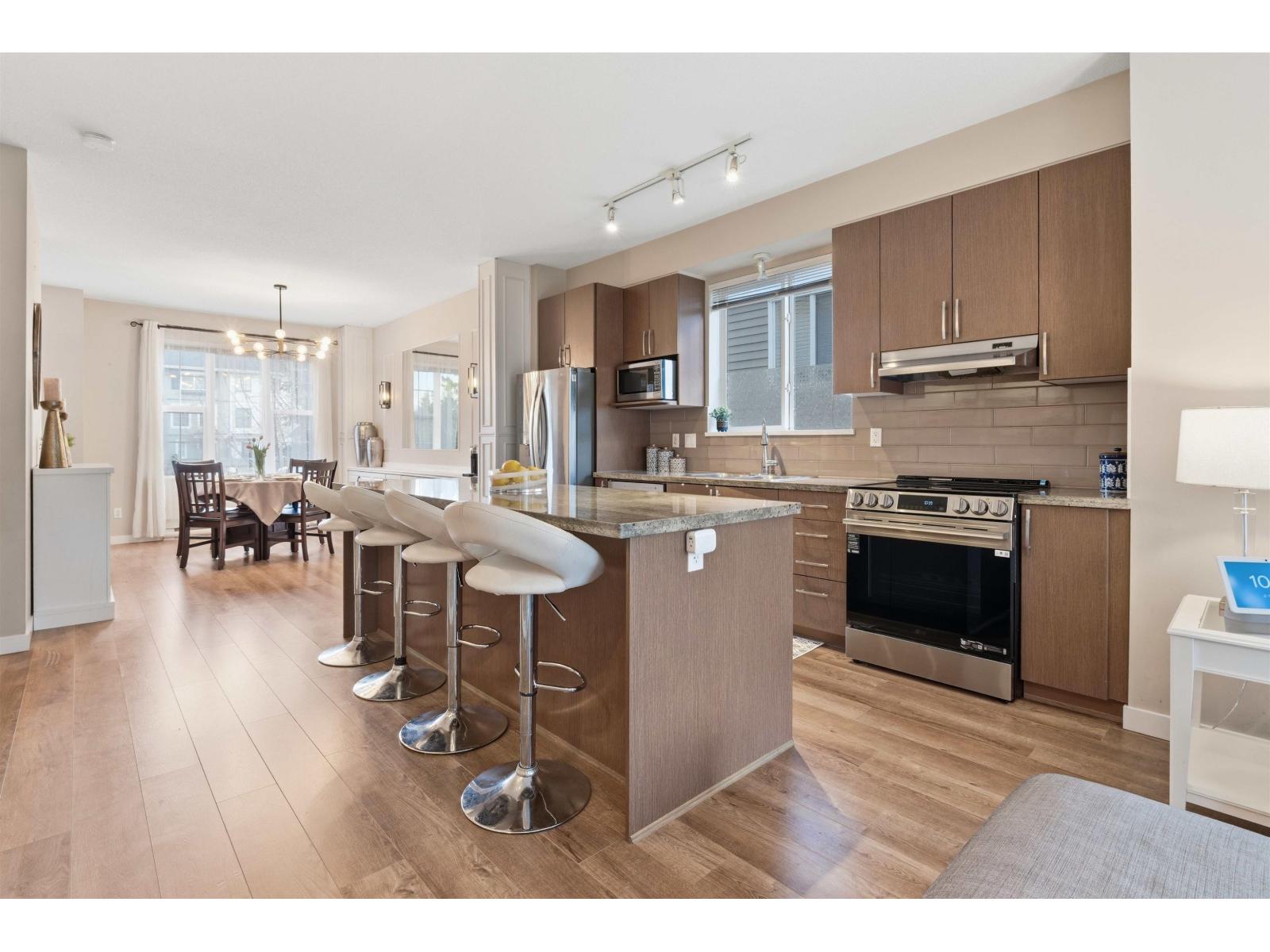 #34-8385 DELSOM Way, Delta