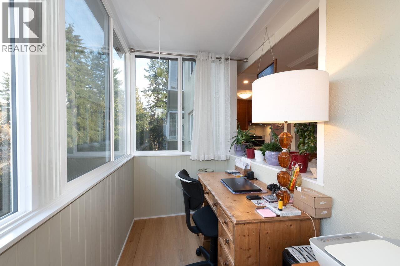 505 1425 ESQUIMALT AVENUE, West Vancouver