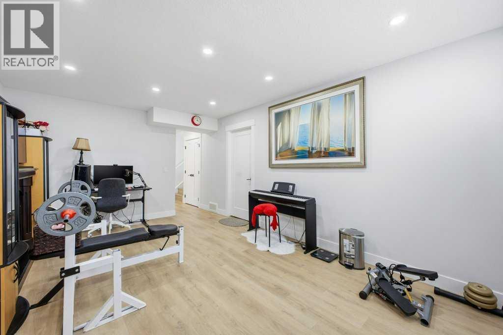 Single Family House Bi-level for Sale in    Avenue SE Ogden Calgary 