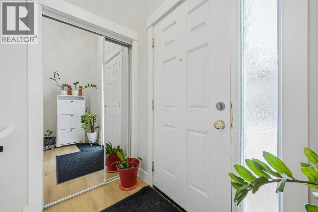 Single Family House Bi-level for Sale in    Avenue SE Ogden Calgary 