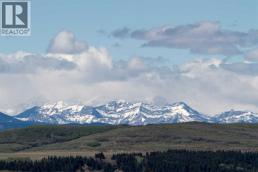 250 Fireside View, Cochrane