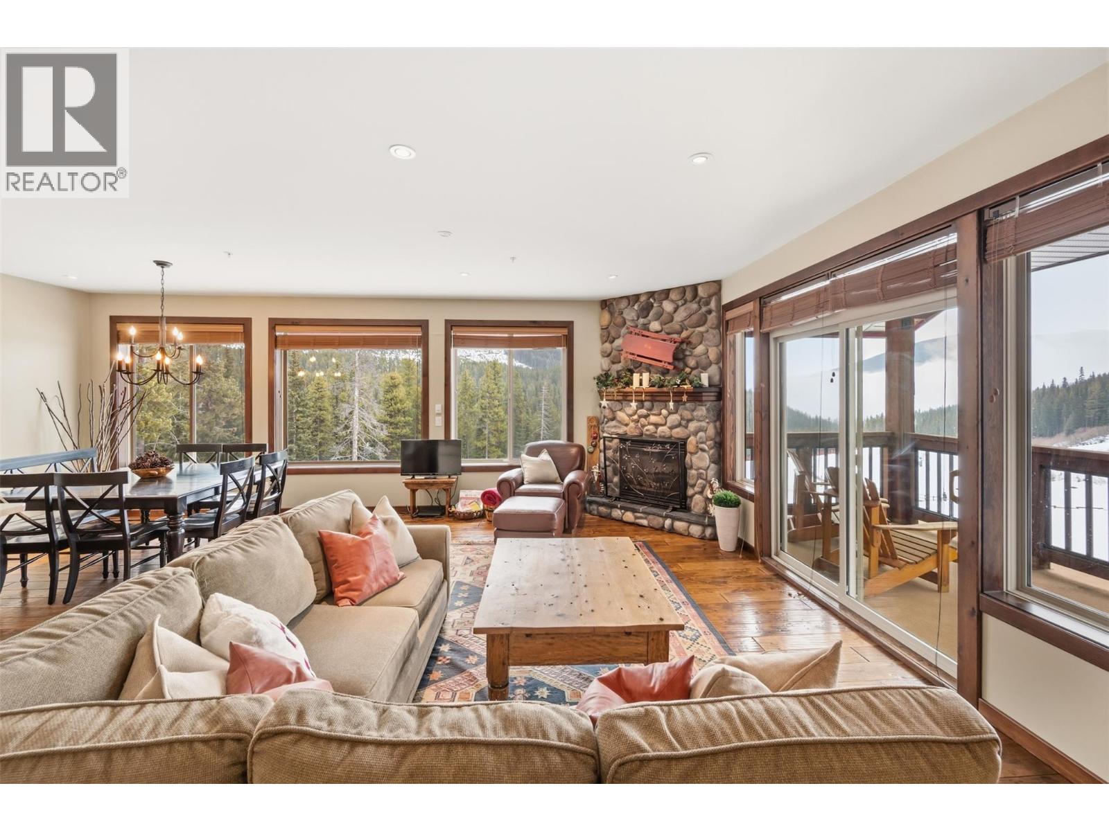 #31 360 STRAYHORSE ROAD - Image 3