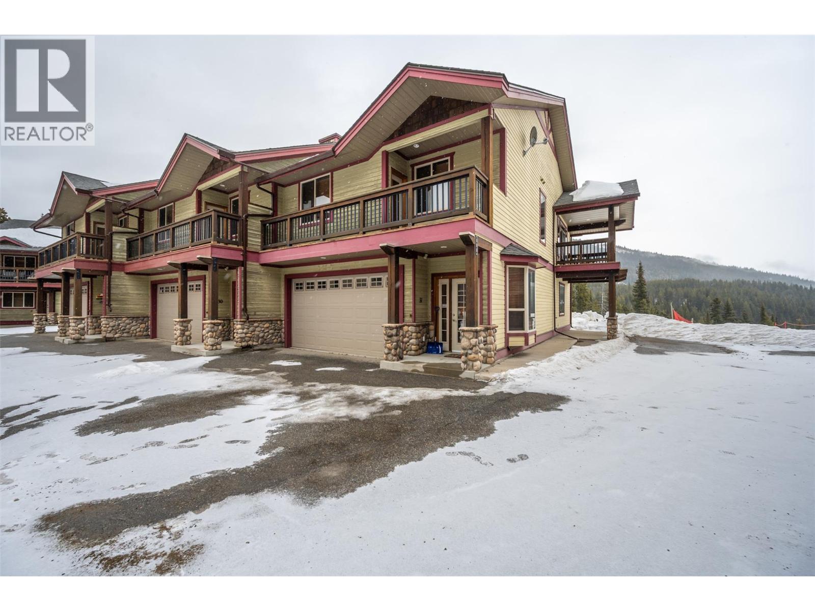 #31 360 STRAYHORSE ROAD - 52