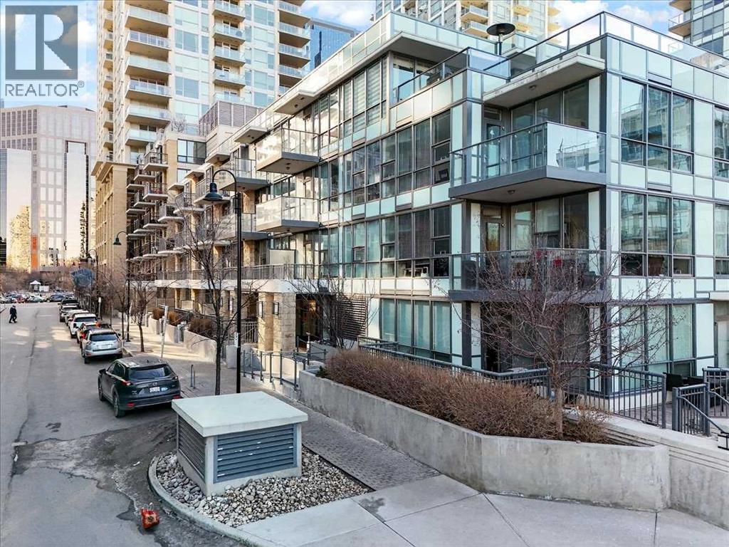 Single Family House for Sale in   Waterfront Mews SW Chinatown Calgary 