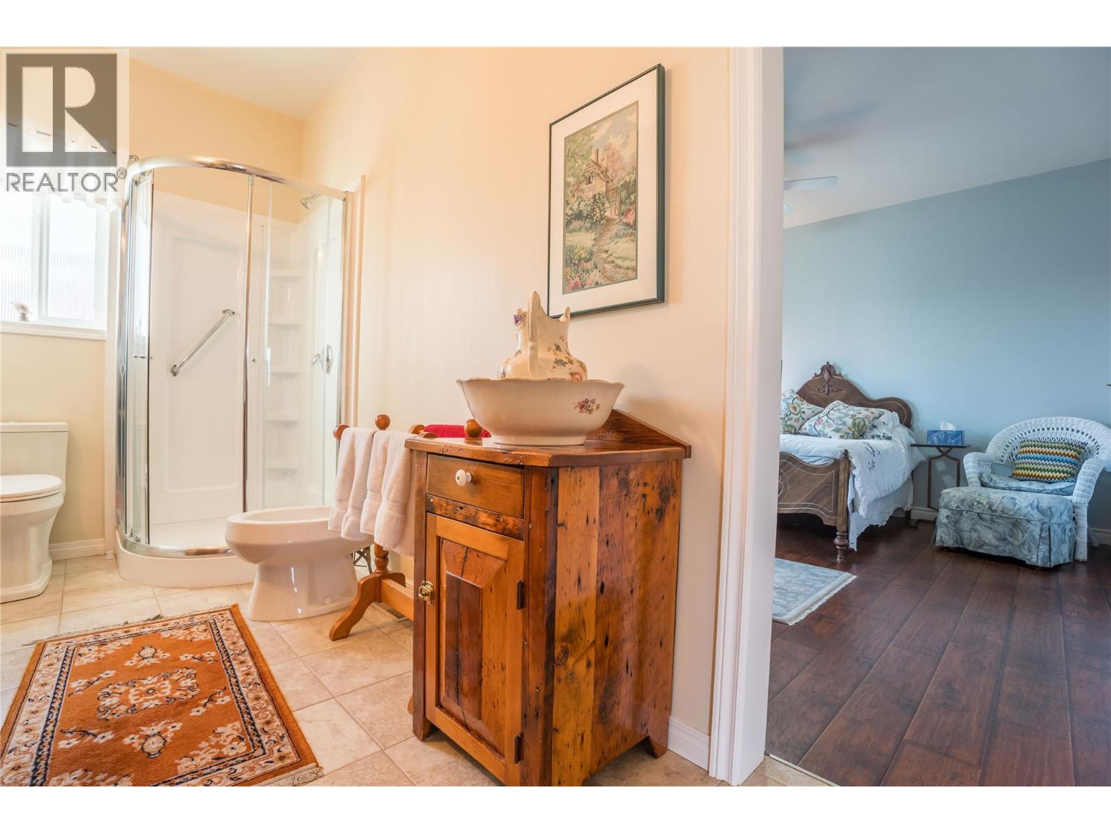 7118 Hespeler Road, Summerland