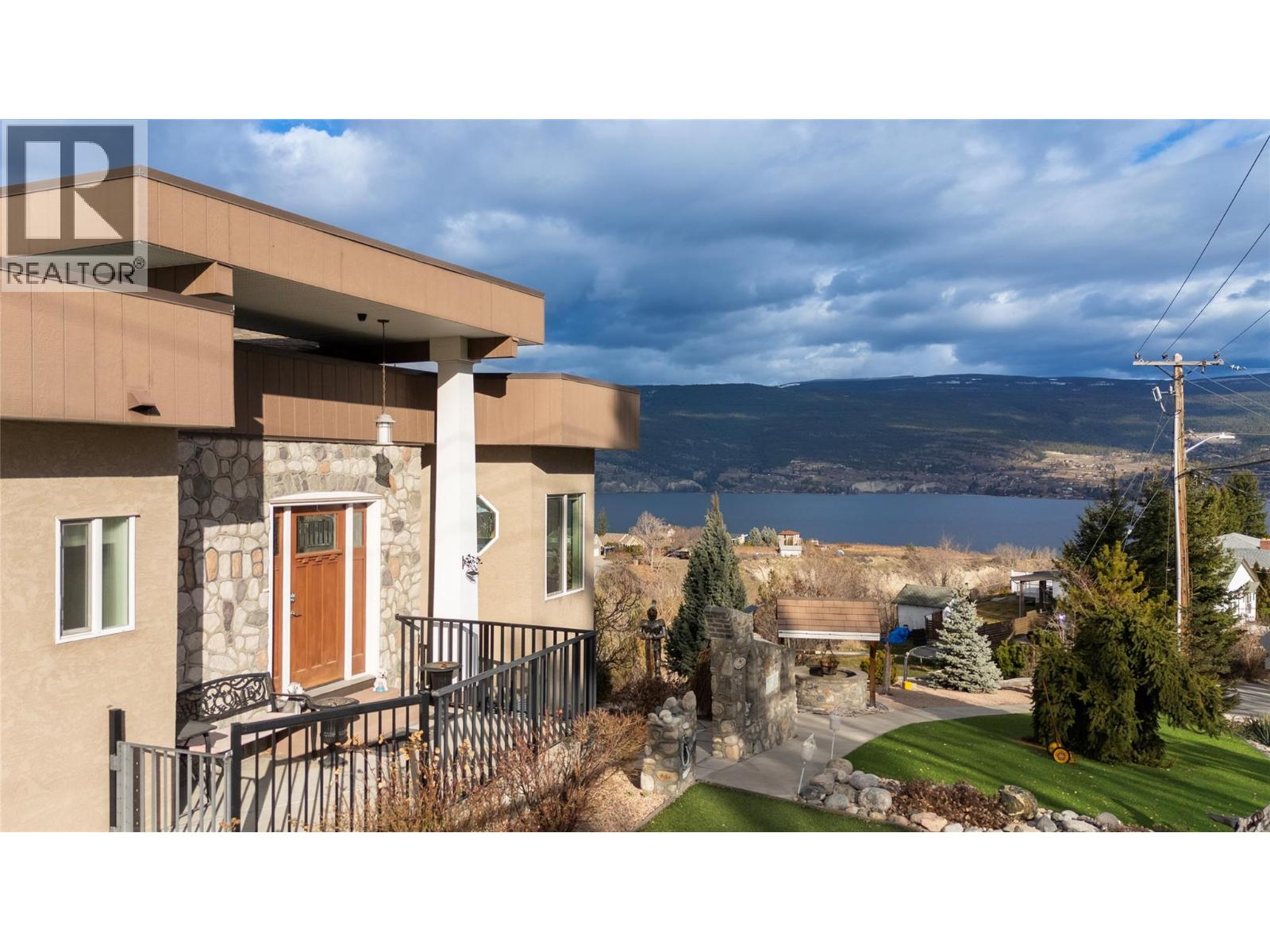7118 Hespeler Road, Summerland