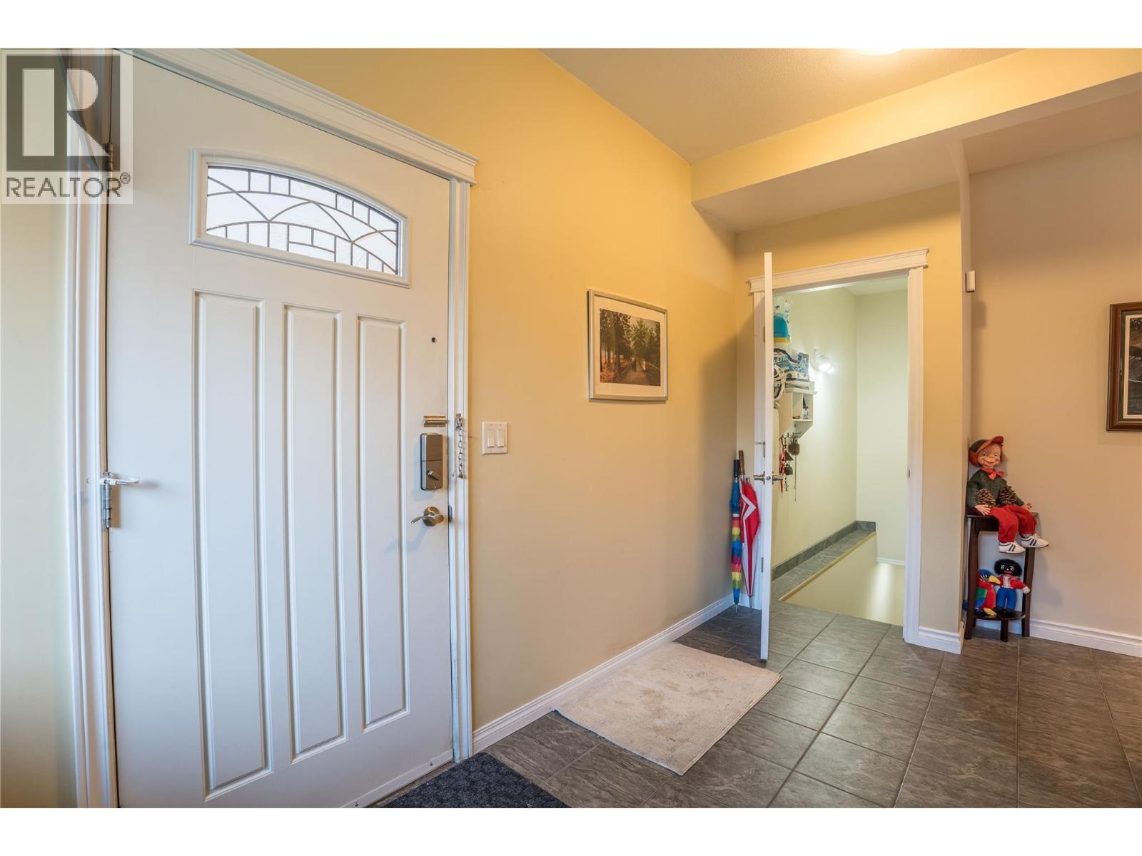 7118 Hespeler Road, Summerland