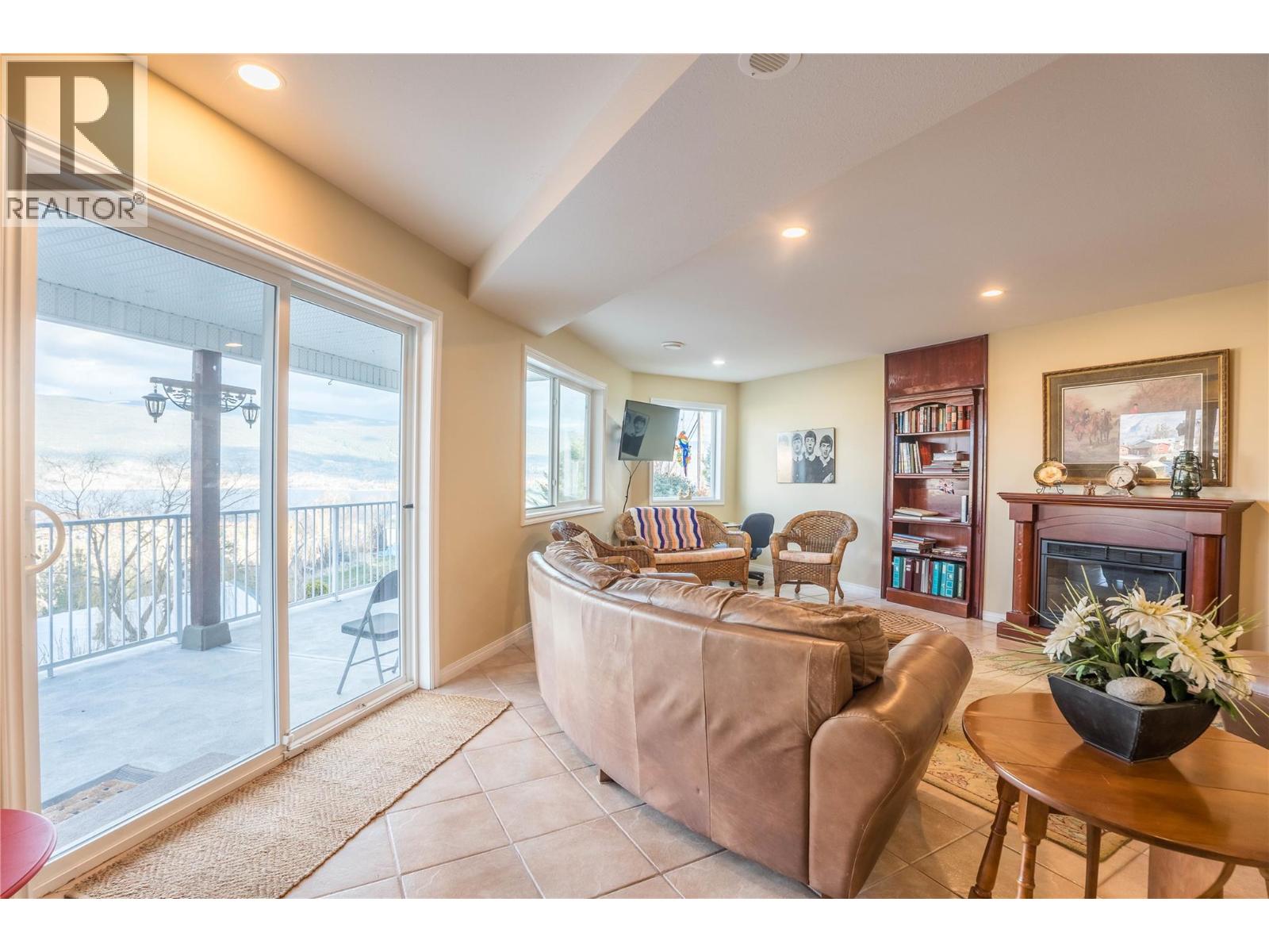 7118 Hespeler Road, Summerland