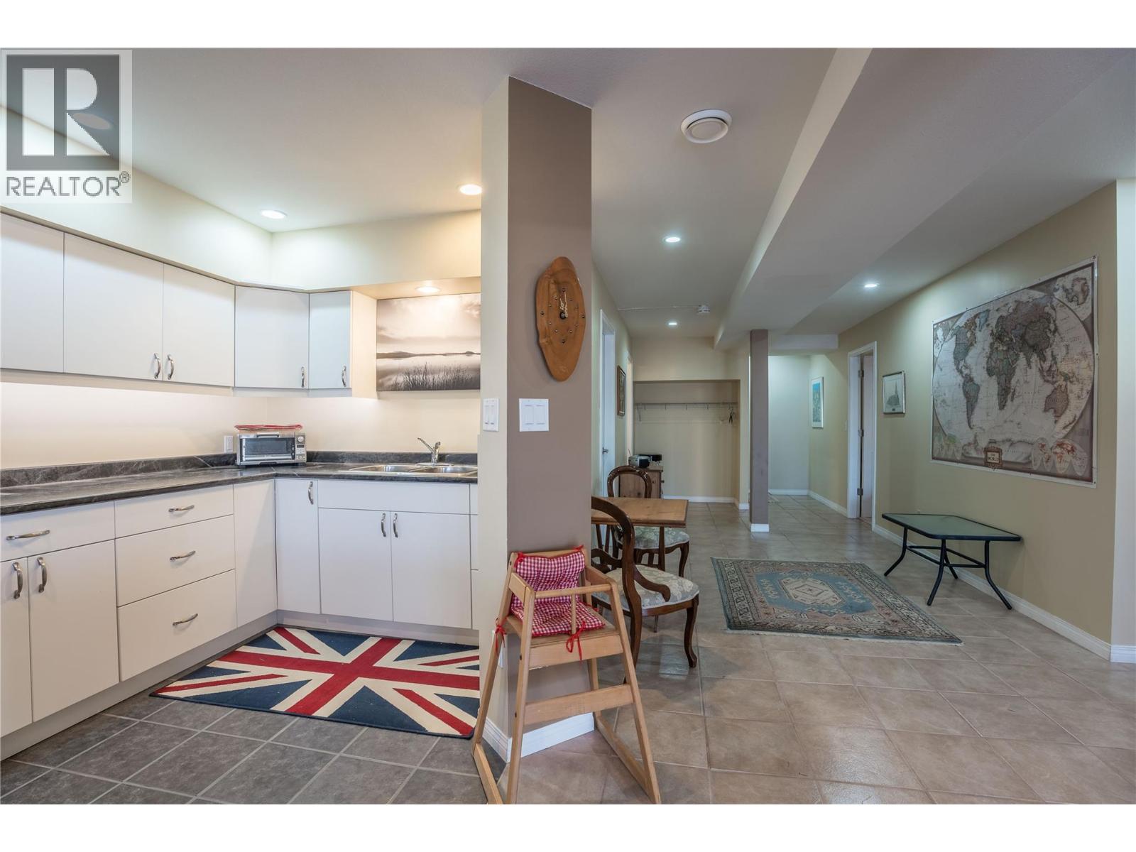 7118 Hespeler Road, Summerland