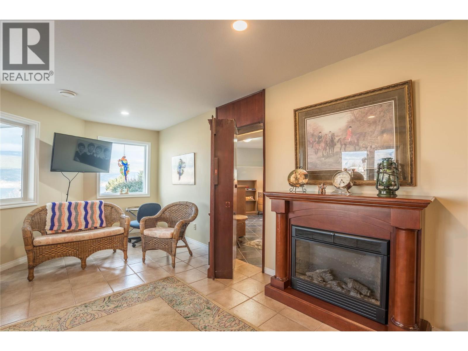 7118 Hespeler Road, Summerland