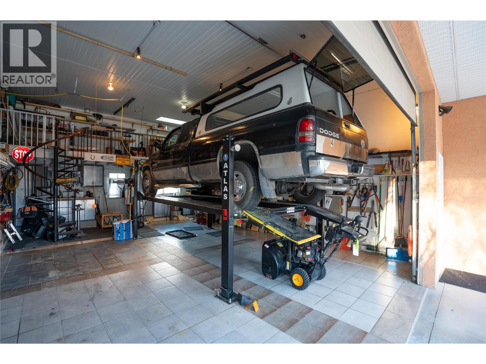 7118 Hespeler Road, Summerland