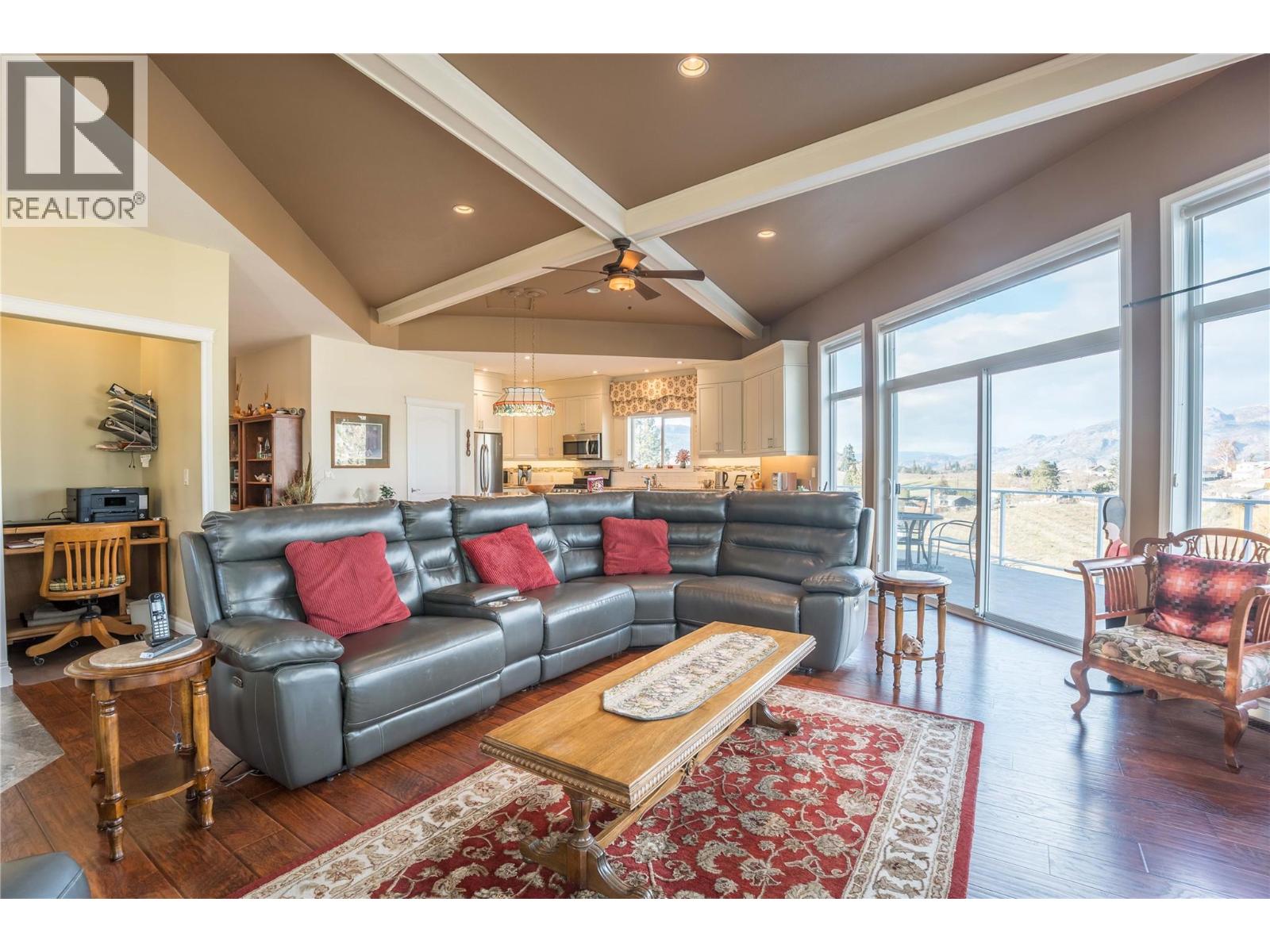 7118 Hespeler Road, Summerland