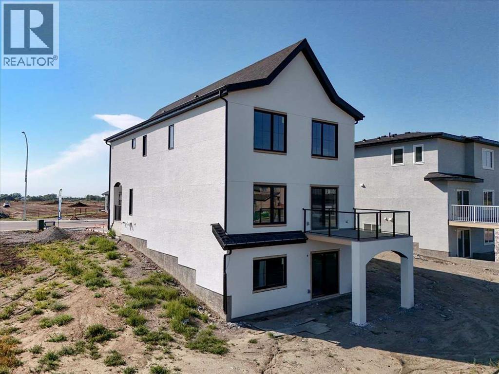 
          7 Lakewood Point
            <br/>
            <span>Strathmore</span>
            , 
            <span>AB</span>
             <span>T1P0G7</span>
         - Photo 35