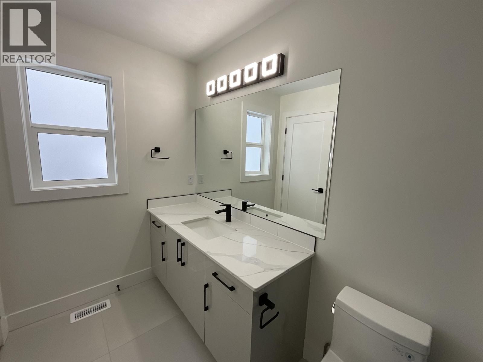 1302 2395 ROWE STREET, Prince George