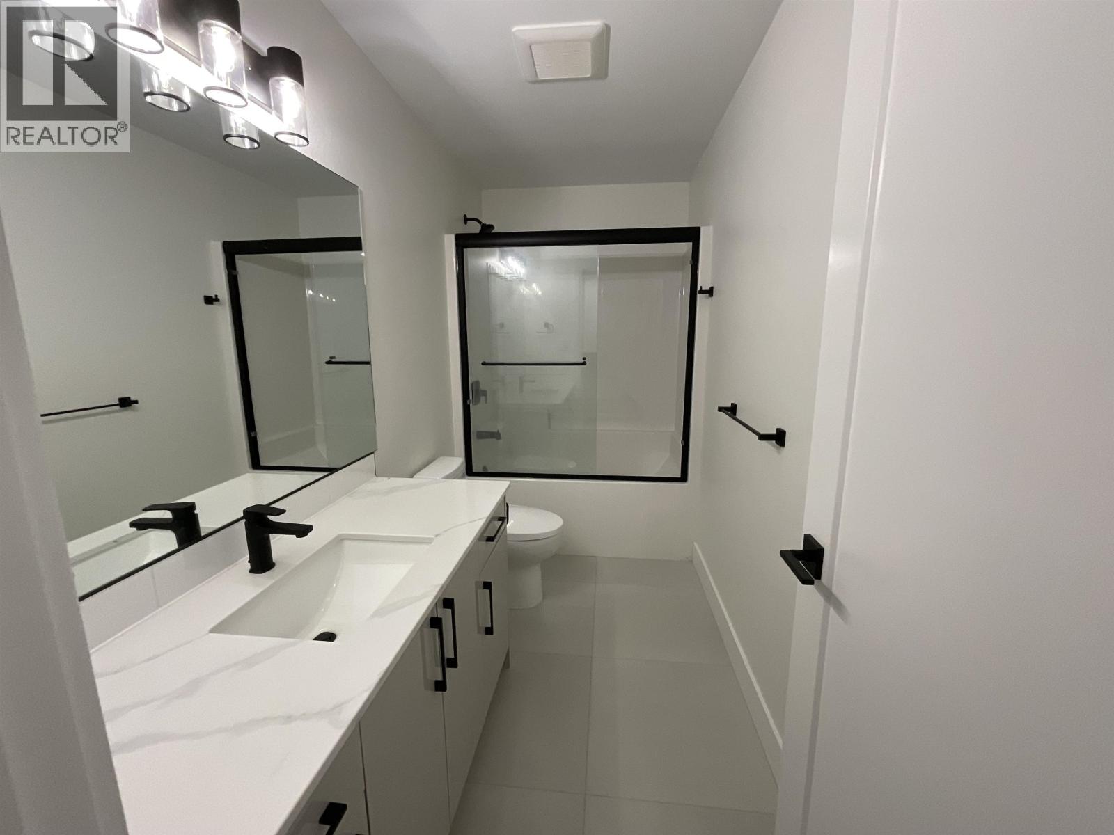 1302 2395 ROWE STREET, Prince George