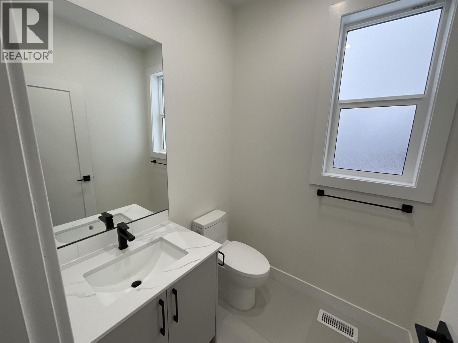 1302 2395 ROWE STREET, Prince George