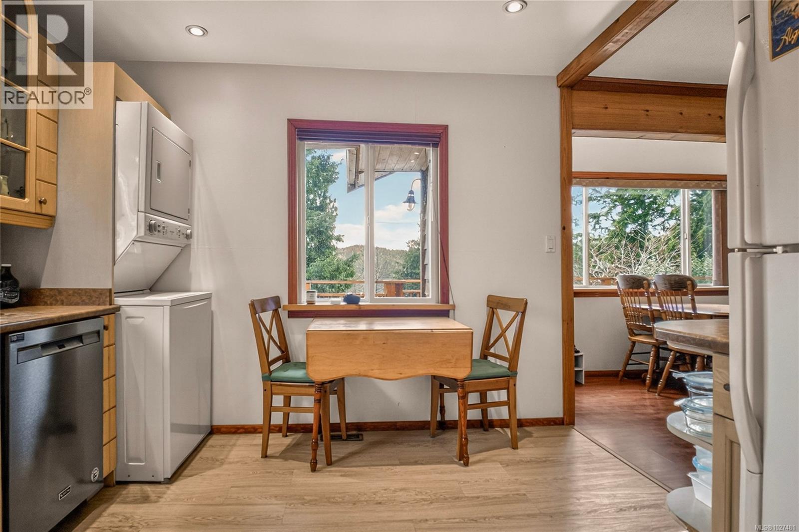 212 Albion Cres, Ucluelet