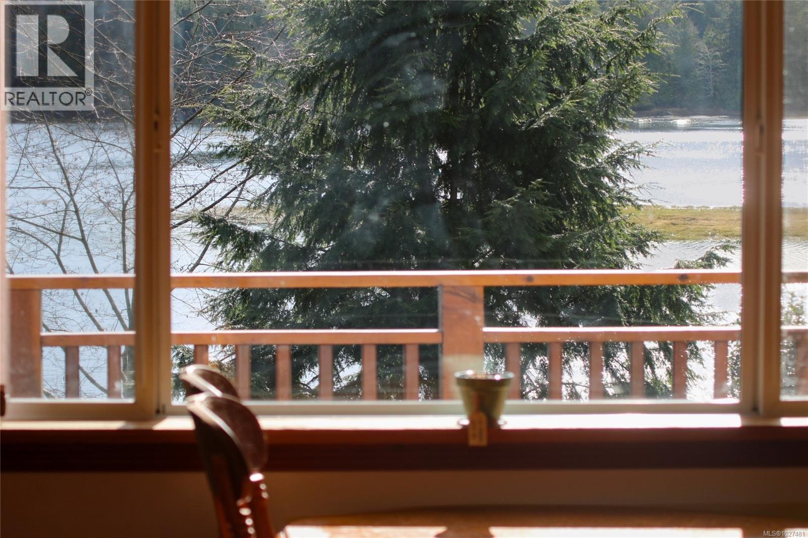 212 Albion Cres, Ucluelet