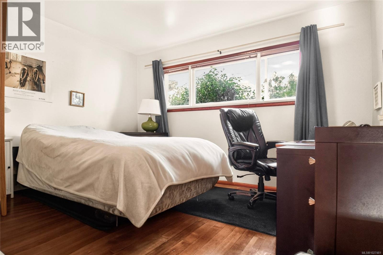 212 Albion Cres, Ucluelet