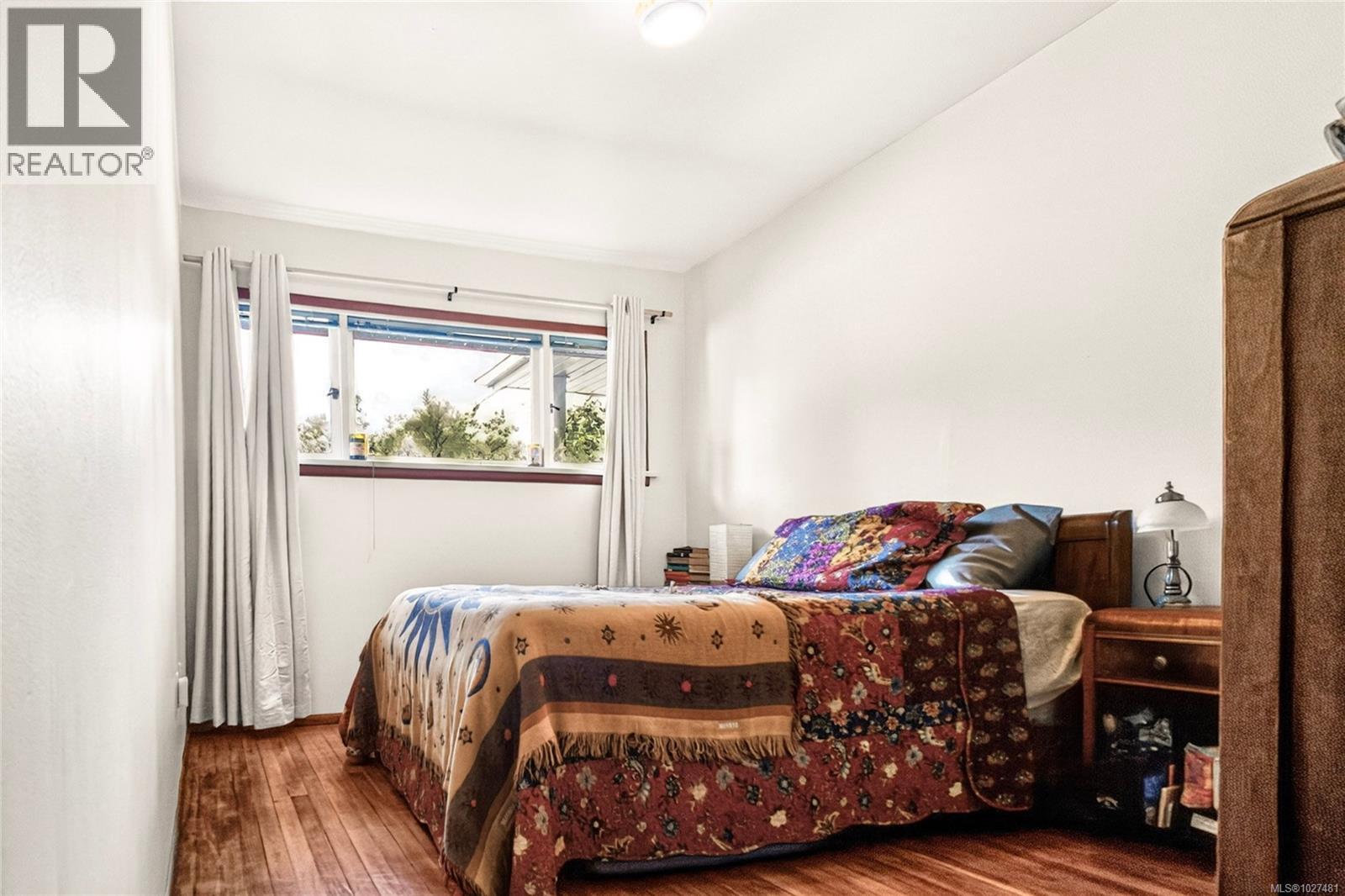 212 Albion Cres, Ucluelet