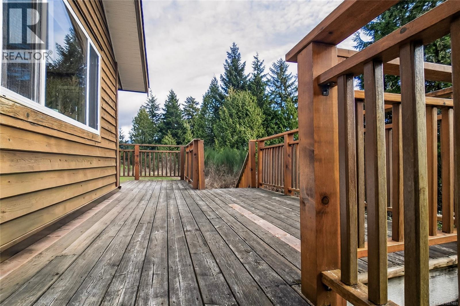 212 Albion Cres, Ucluelet