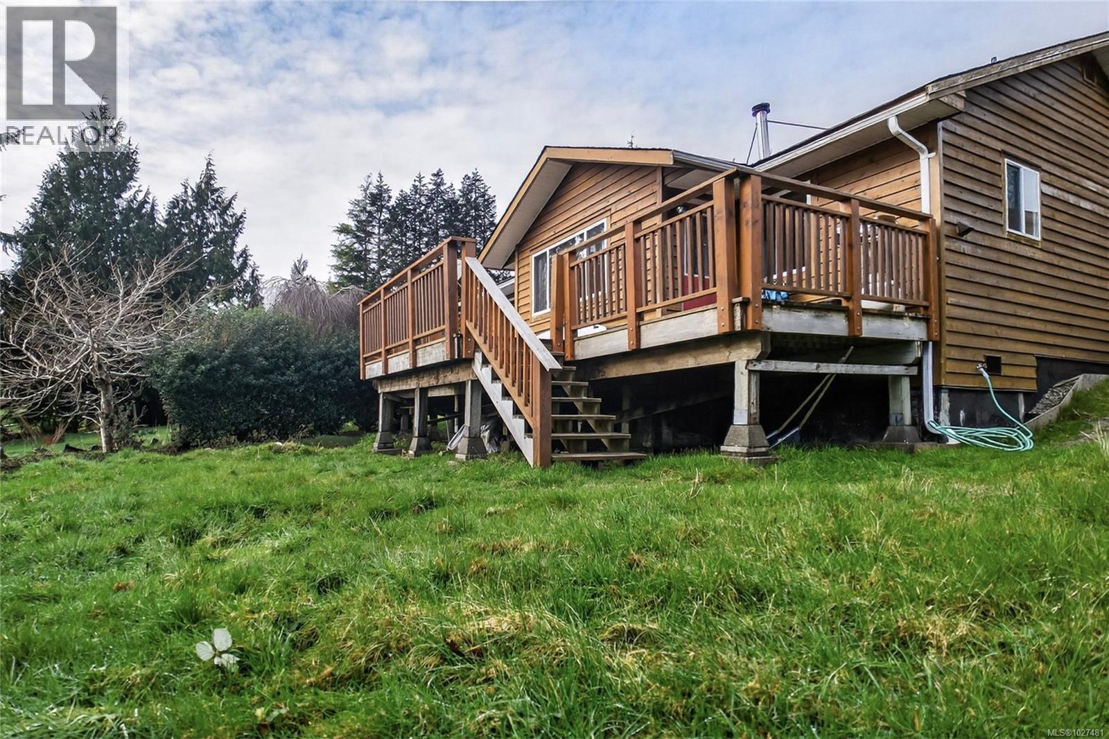 212 Albion Cres, Ucluelet