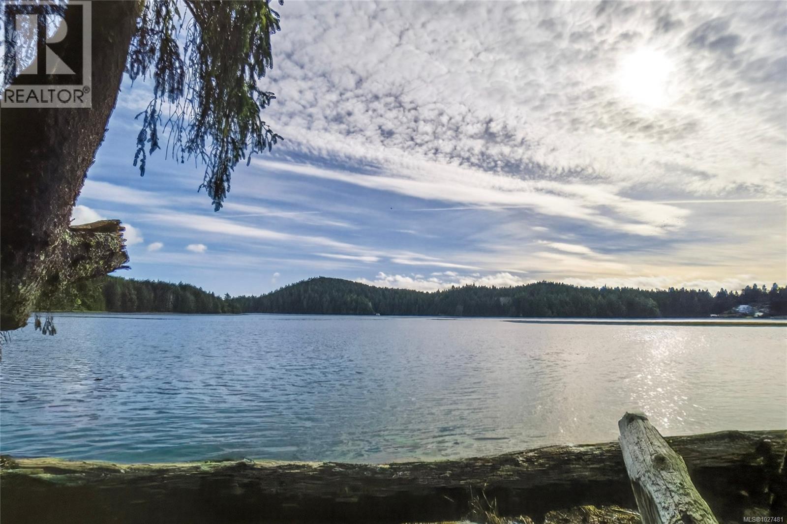 212 Albion Cres, Ucluelet