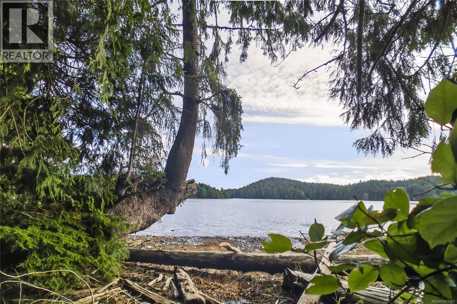 212 Albion Cres, Ucluelet