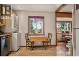 212 Albion Cres, Ucluelet, BC V0R3A0 Photo 11