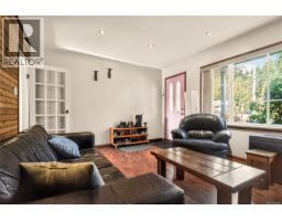 212 Albion Cres, Ucluelet, BC V0R3A0 Photo 21