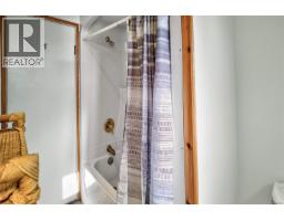 212 Albion Cres, Ucluelet, BC V0R3A0 Photo 26