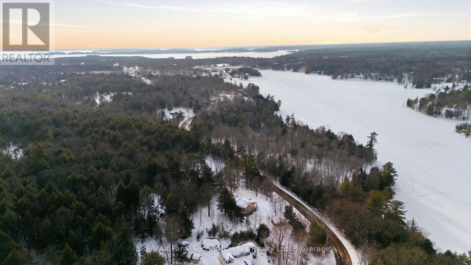 47 LAKE FOREST DRIVE, McDougall, Ontario