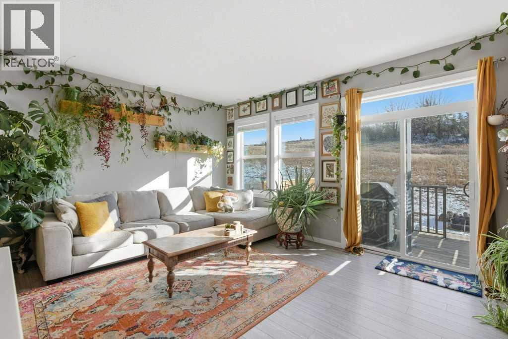 
          27 Heritage Vista
            <br/>
            <span>Cochrane</span>
            , 
            <span>AB</span>
             <span>T4C2N7</span>
         - Photo 14