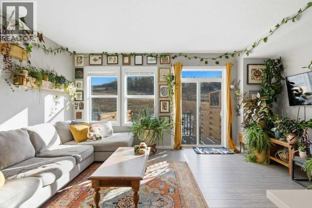 
          27 Heritage Vista
            <br/>
            <span>Cochrane</span>
            , 
            <span>AB</span>
             <span>T4C2N7</span>
         - Photo 13