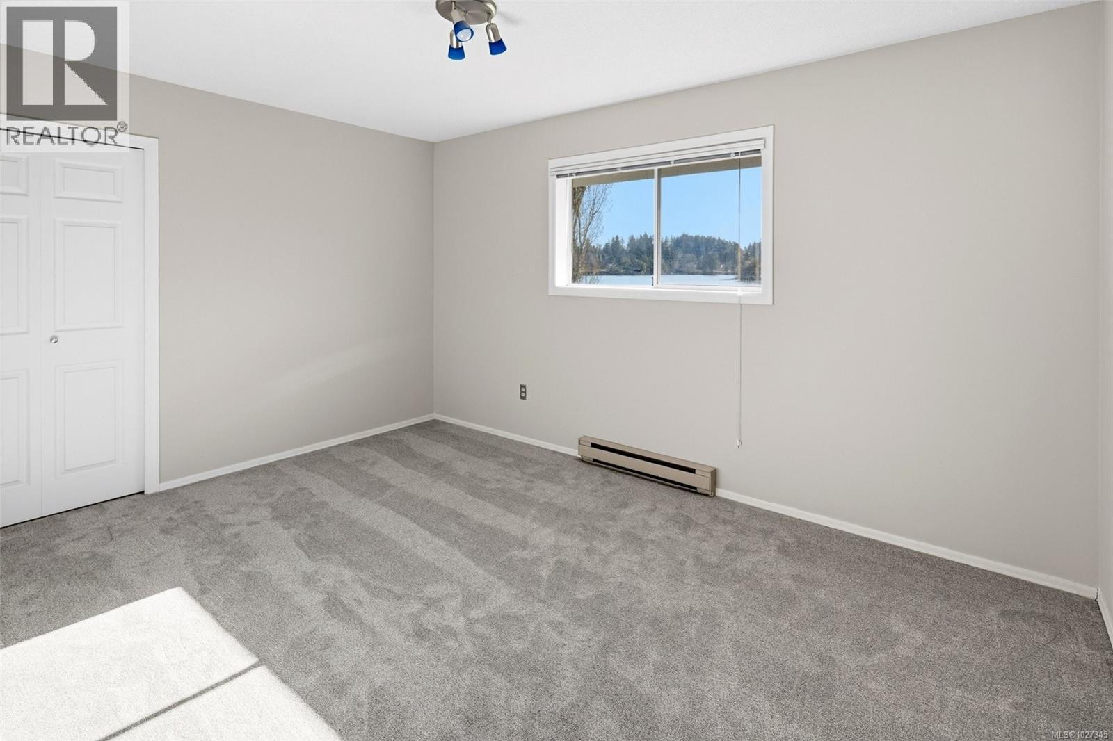  87 Kingham Place, View Royal