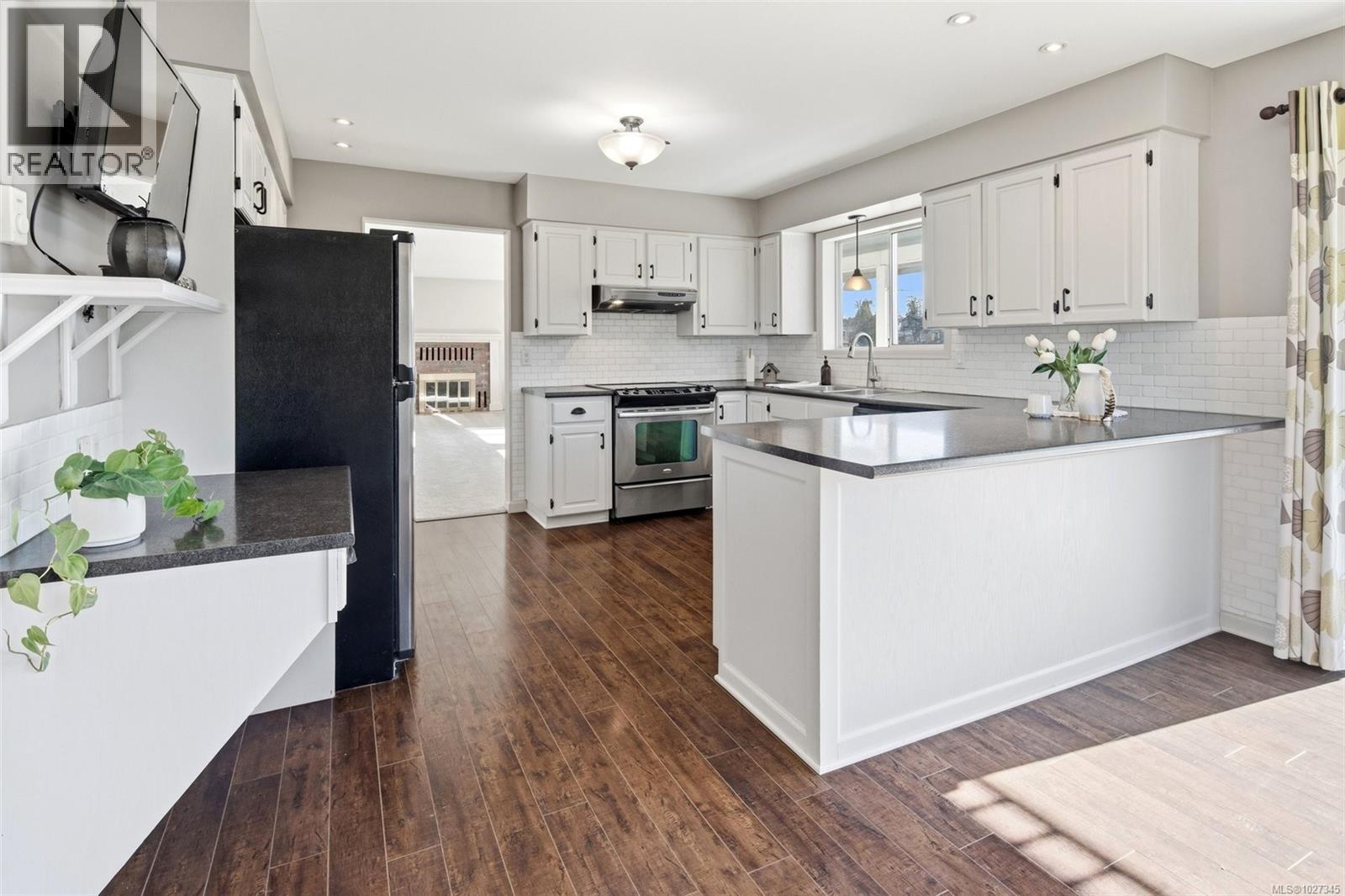  87 Kingham Place, View Royal