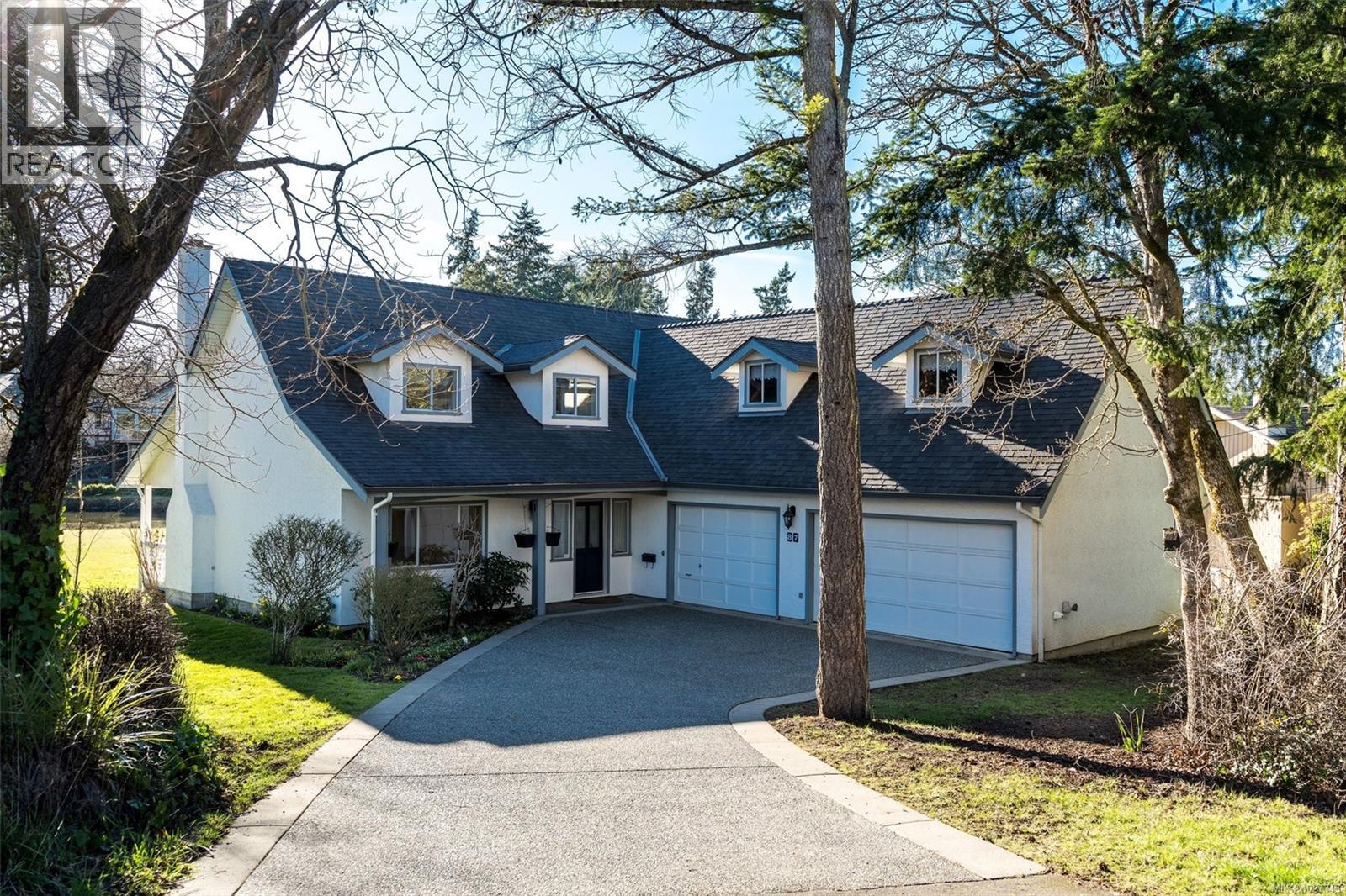  87 Kingham Place, View Royal