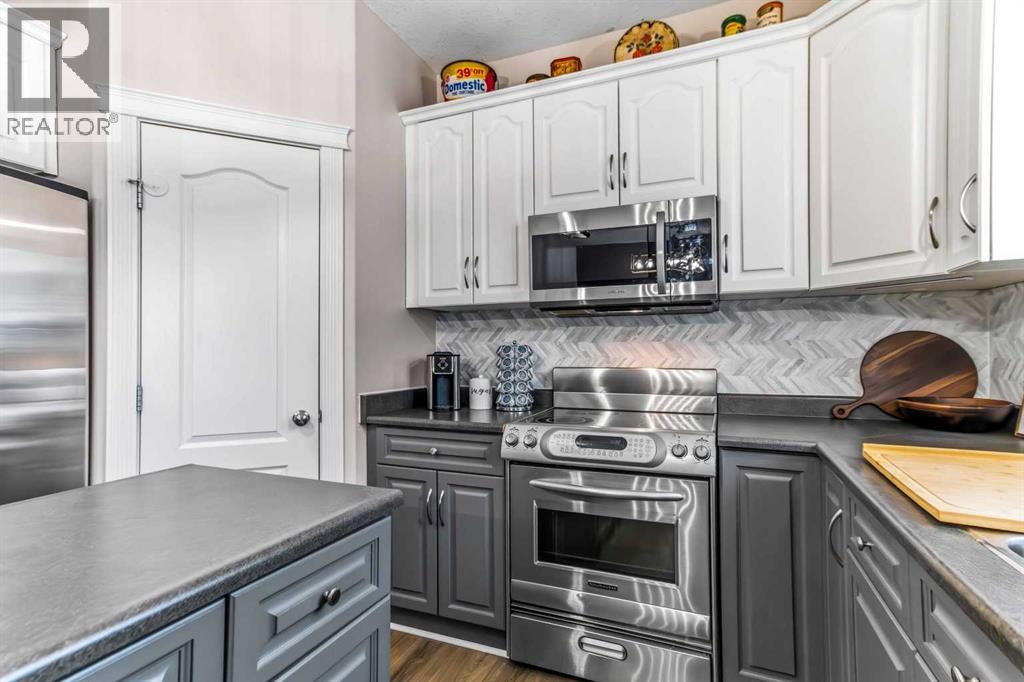 
          128 Saline Creek Way
            <br/>
            <span>Fort McMurray</span>
            , 
            <span>AB</span>
             <span>T9K2V6</span>
         - Photo 17