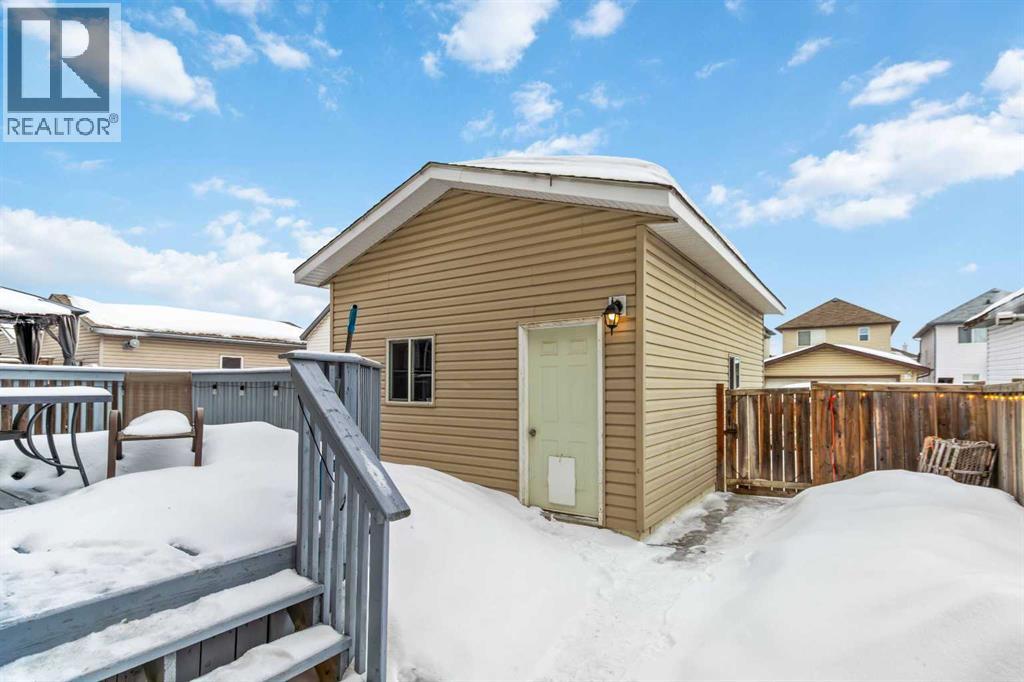 
          128 Saline Creek Way
            <br/>
            <span>Fort McMurray</span>
            , 
            <span>AB</span>
             <span>T9K2V6</span>
         - Photo 36