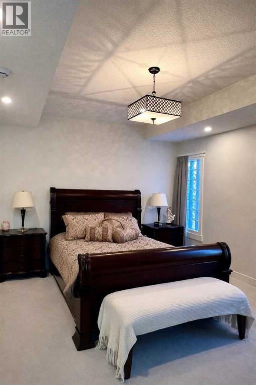 Single Family House for Sale in  Scurfield Drive NW Scenic Acres Calgary 