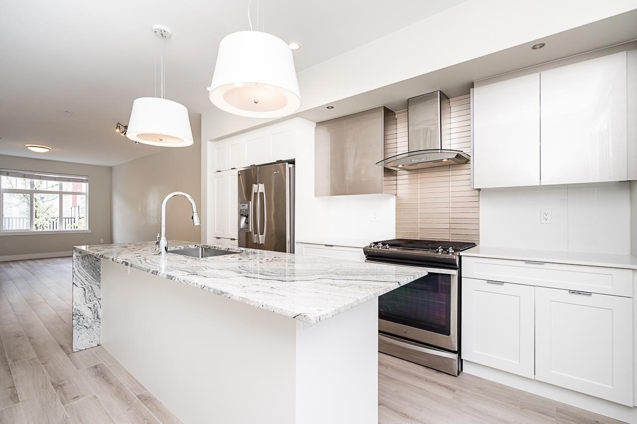 4 20852 77A Avenue - photo 2