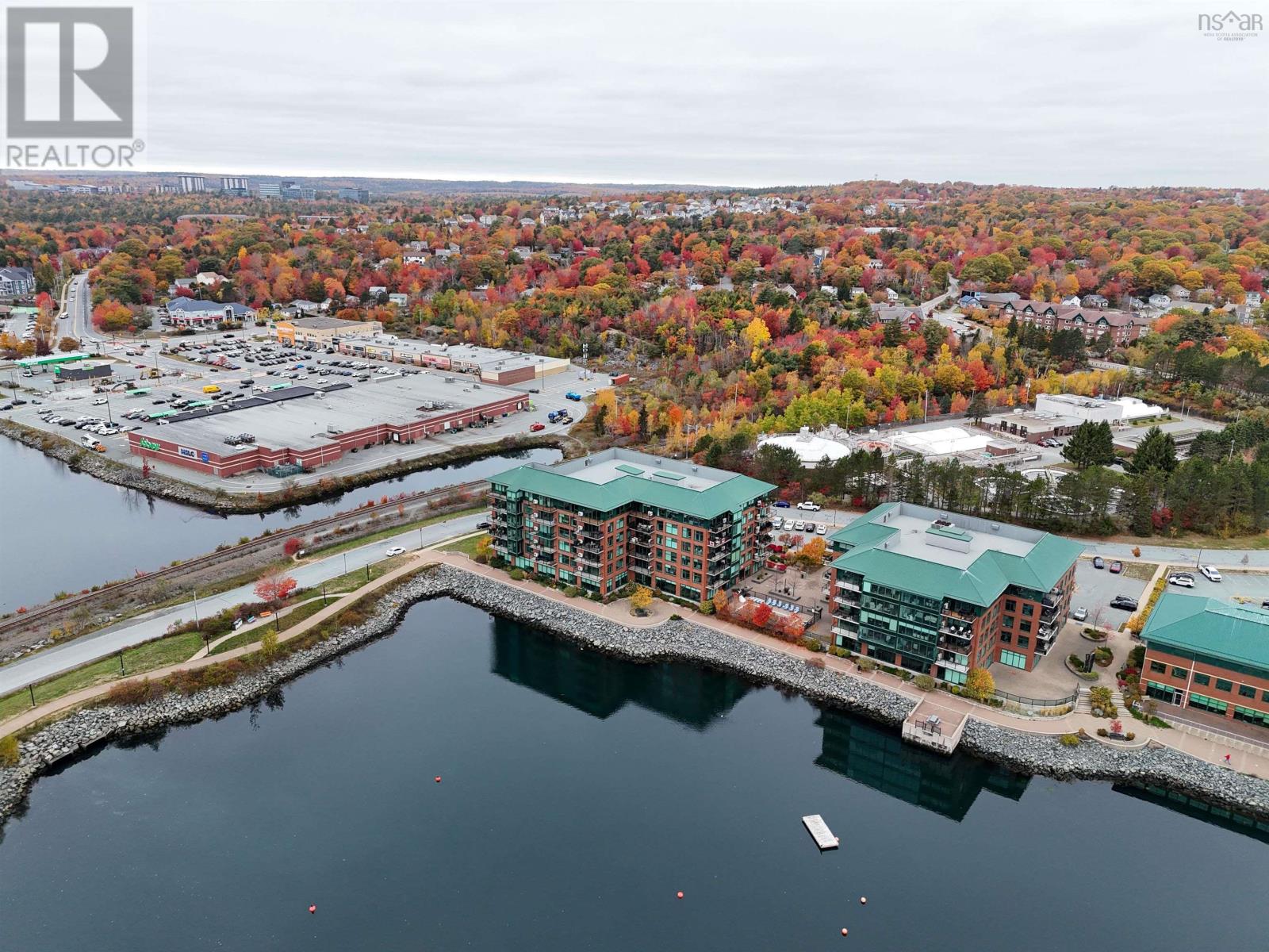 Property 33 of 34 of 305 220 Waterfront Drive