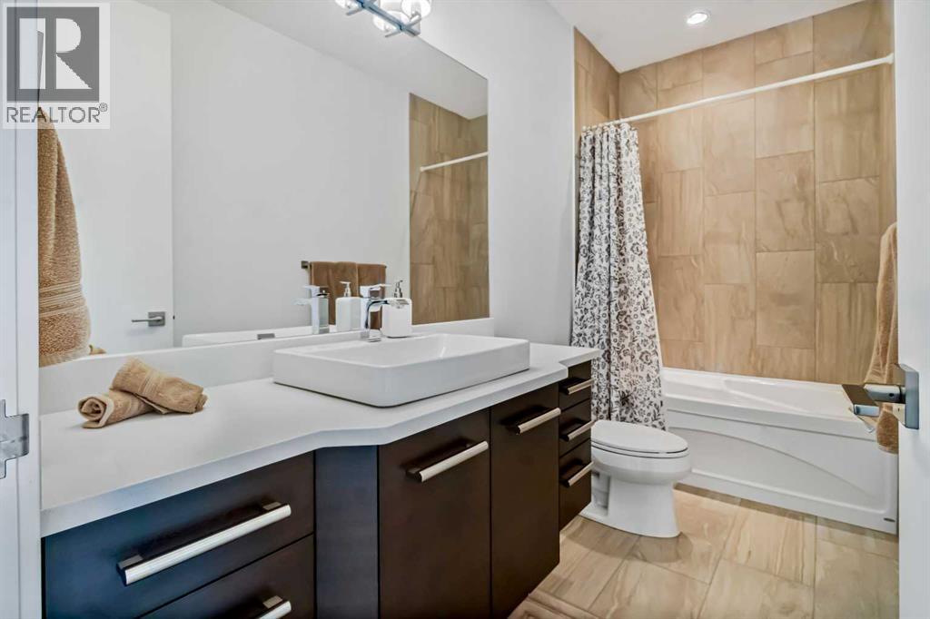 Single Family House for Sale in   Avenue NE Winston Heights/Mountview Calgary 