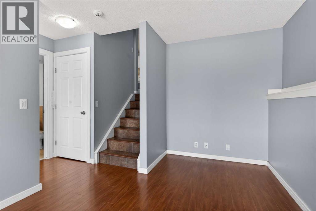 Single Family House 4 Level for Sale in  Ranchview Drive NW Ranchlands Calgary 