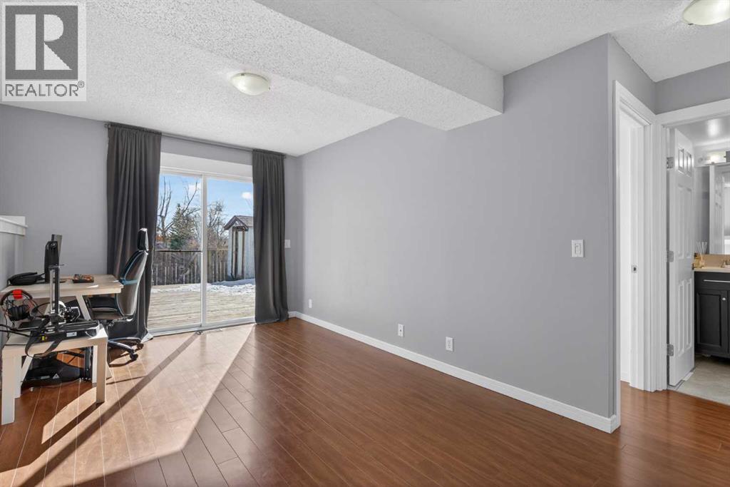 Single Family House 4 Level for Sale in  Ranchview Drive NW Ranchlands Calgary 