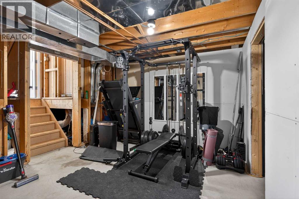 Single Family House 4 Level for Sale in  Ranchview Drive NW Ranchlands Calgary 