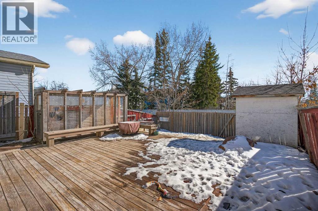 Single Family House 4 Level for Sale in  Ranchview Drive NW Ranchlands Calgary 