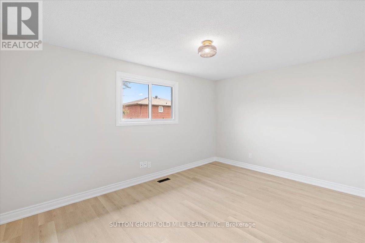 37 BRANDY CRESCENT - 22